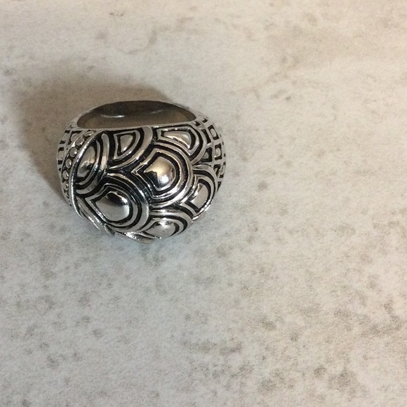 NWOT Silver boho stamped size 7 chunky ring - Picture 6 of 8